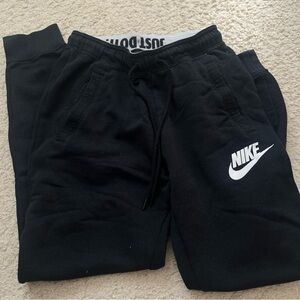 Nike Joggers